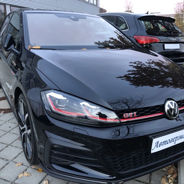 Volkswagen Golf из Германии (22872)
