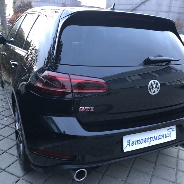 Volkswagen Golf из Германии (22870)