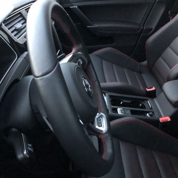 Volkswagen Golf из Германии (22895)