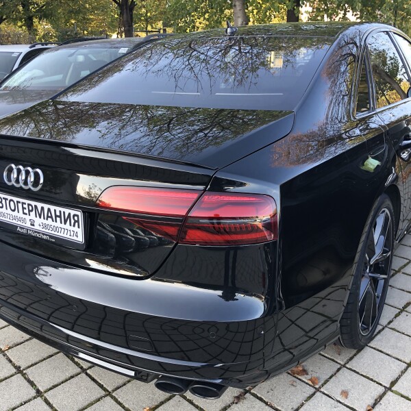 Audi S8  из Германии (22921)