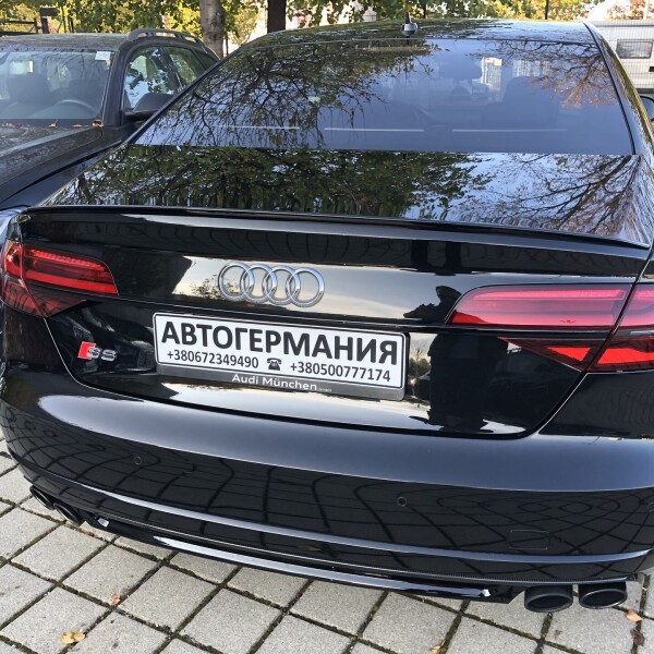 Audi S8  из Германии (22920)