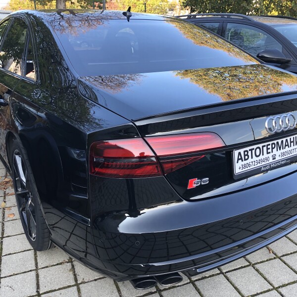 Audi S8  из Германии (22923)