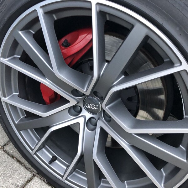 Audi SQ7 из Германии (23117)