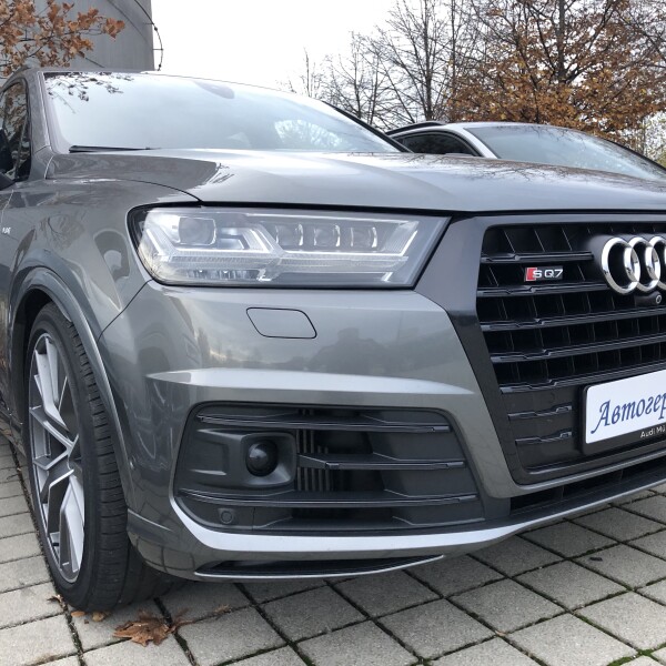 Audi SQ7 из Германии (23095)
