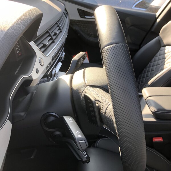 Audi Q7 из Германии (23297)