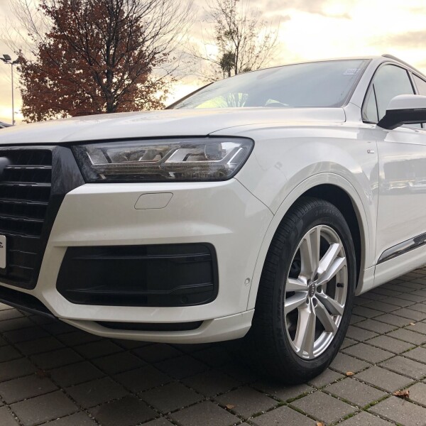 Audi Q7 из Германии (23276)