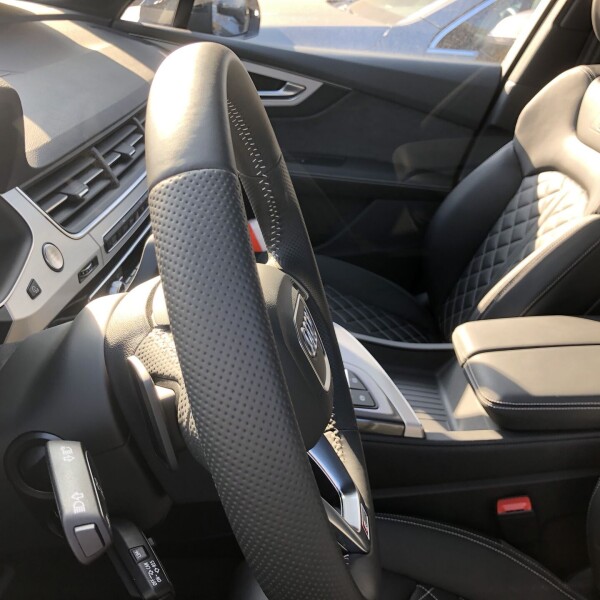 Audi Q7 из Германии (23294)