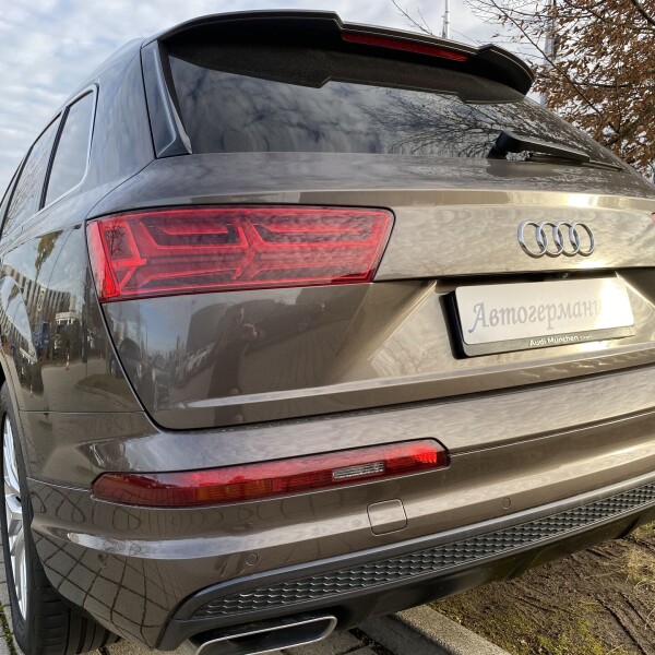 Audi Q7 из Германии (23601)