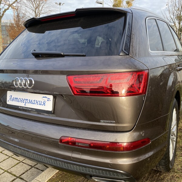 Audi Q7 из Германии (23608)