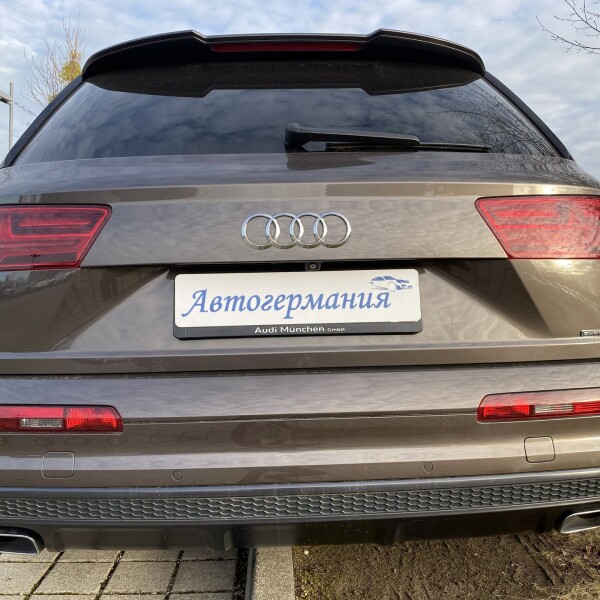 Audi Q7 из Германии (23605)