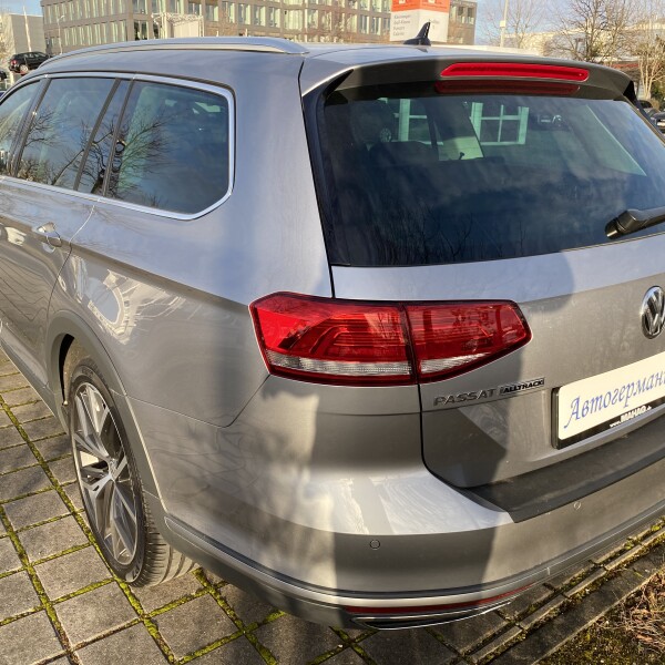 Volkswagen Alltrack из Германии (23713)