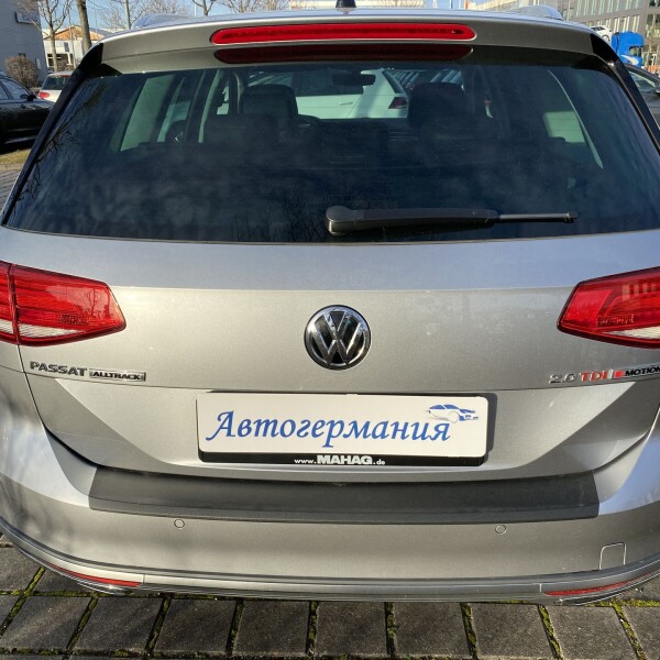 Volkswagen Alltrack из Германии (23711)