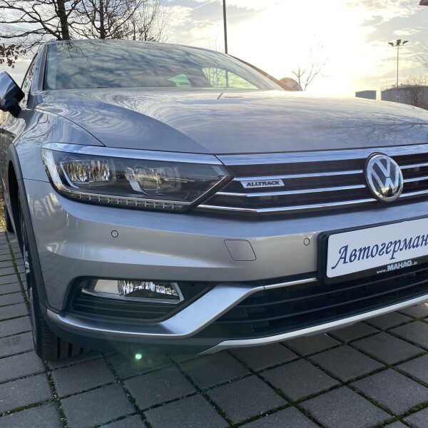 Volkswagen Alltrack из Германии (23707)
