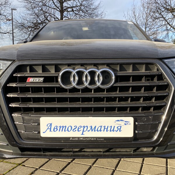 Audi SQ7 из Германии (23772)