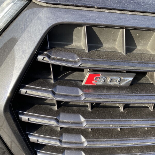 Audi SQ7 из Германии (23777)