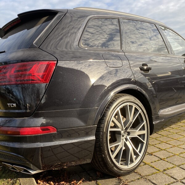 Audi SQ7 из Германии (23782)