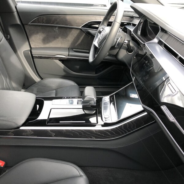 Audi A8  из Германии (24356)
