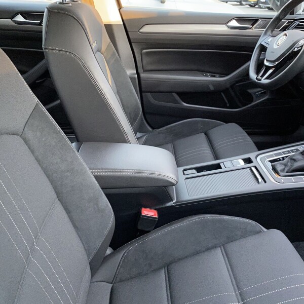 Volkswagen Alltrack из Германии (24771)