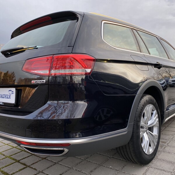 Volkswagen Alltrack из Германии (24757)
