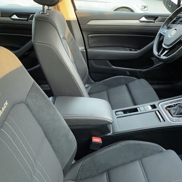 Volkswagen Alltrack из Германии (24765)