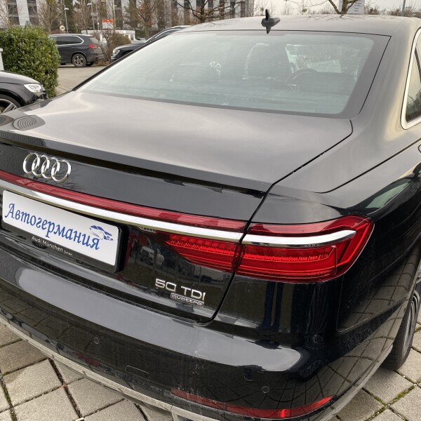 Audi A8  из Германии (25058)