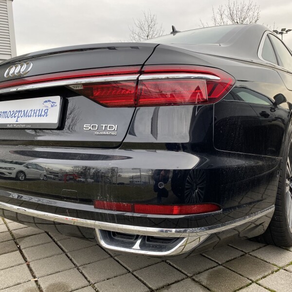 Audi A8  из Германии (25067)