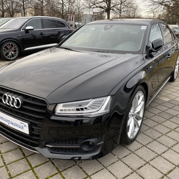 Audi S8  из Германии (25501)