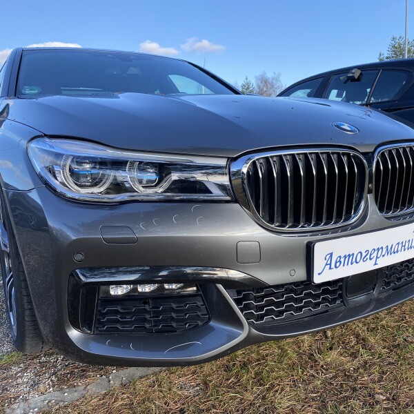 BMW 7-серии из Германии (25674)
