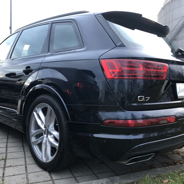 Audi Q7 из Германии (25778)