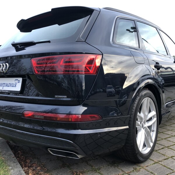 Audi Q7 из Германии (25782)