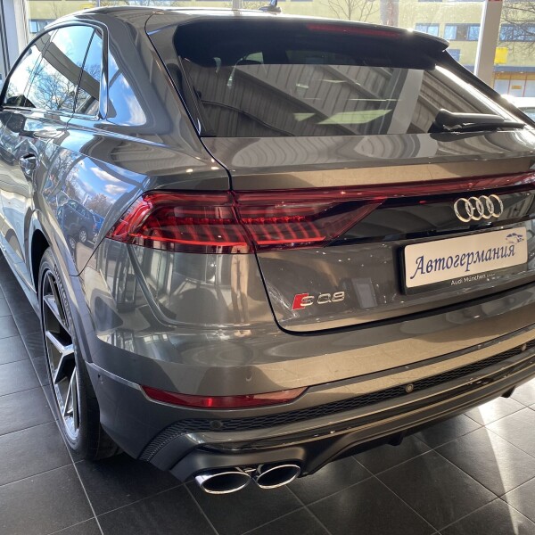 Audi SQ8 из Германии (26164)