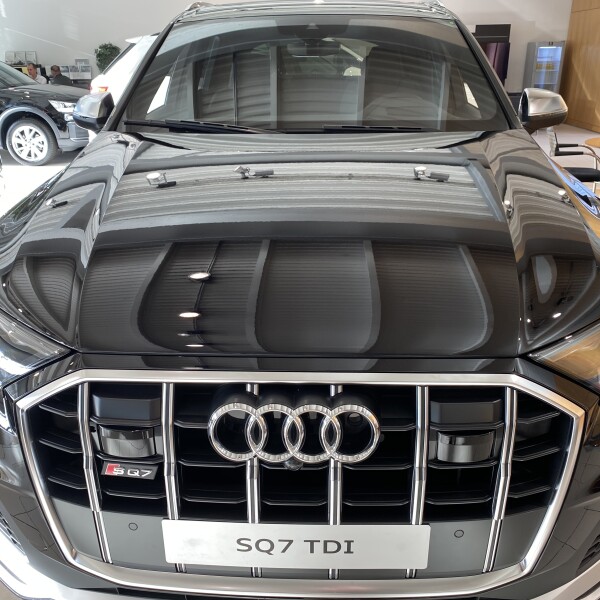 Audi SQ7 из Германии (26205)