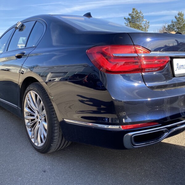 BMW 7-серии из Германии (26472)
