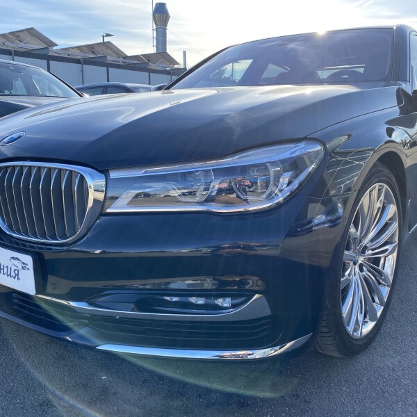 BMW 7-серии из Германии (26461)