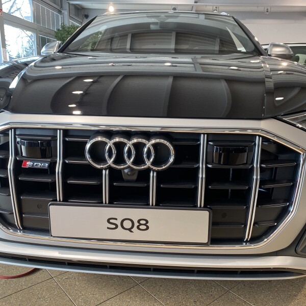 Audi SQ8 из Германии (26434)