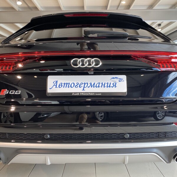 Audi SQ8 из Германии (26427)