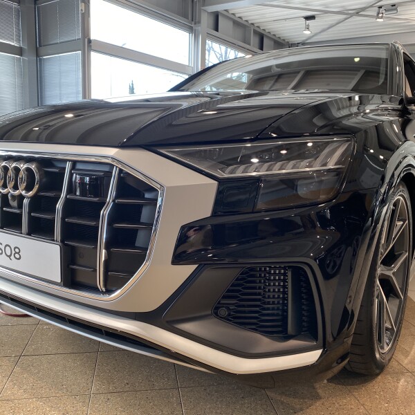 Audi SQ8 из Германии (26432)