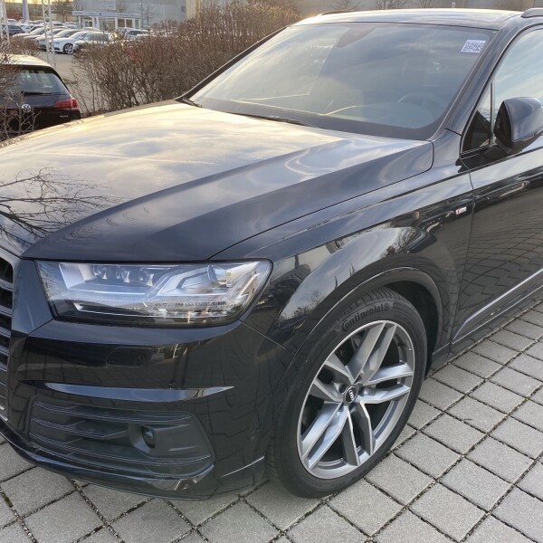 Audi Q7 из Германии (26540)