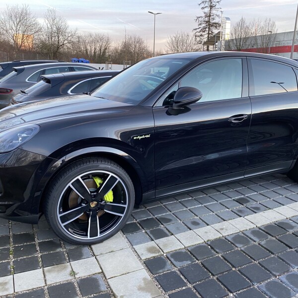 Porsche Cayenne из Германии (26600)