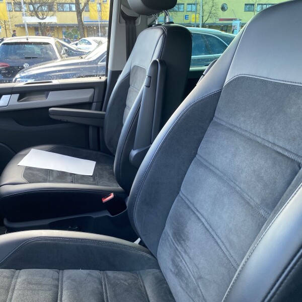 Volkswagen Multivan/Caravelle/Transporter из Германии (26635)