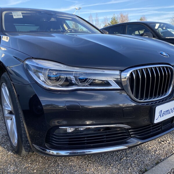 BMW 7-серии из Германии (26893)
