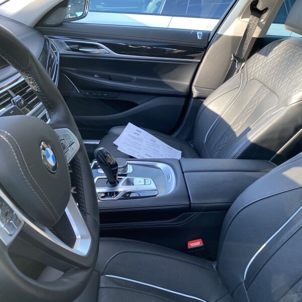 BMW 7-серии из Германии (26919)