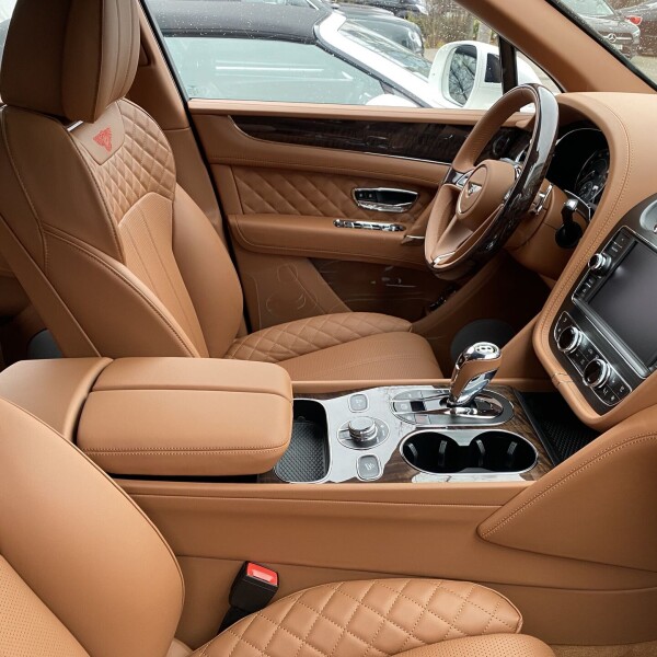 Bentley Bentayga из Германии (28205)