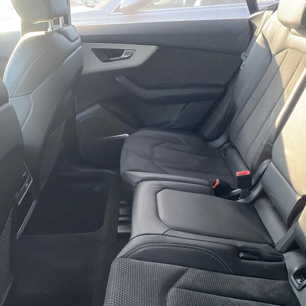Audi Q8 из Германии (28246)