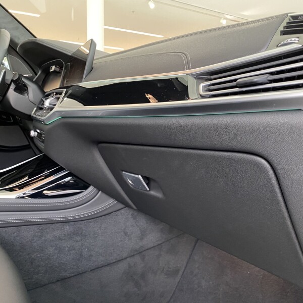 BMW X7 из Германии (28894)
