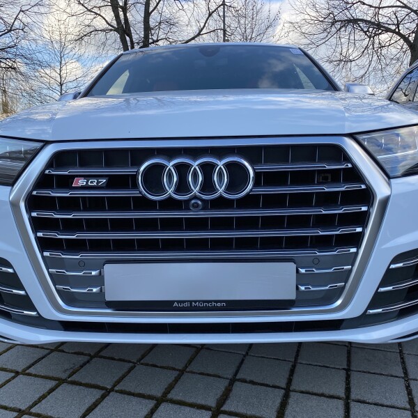 Audi SQ7 из Германии (29045)