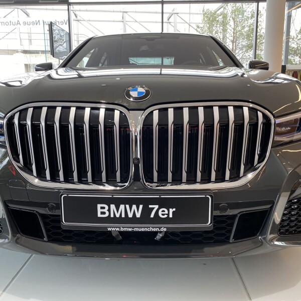 BMW 7-серии из Германии (29169)