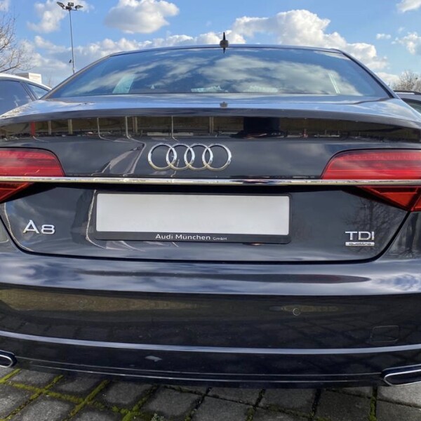 Audi A8  из Германии (29994)
