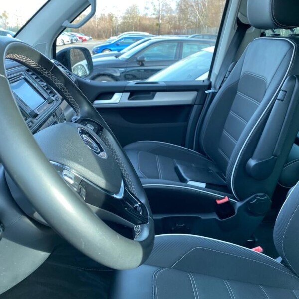 Volkswagen Multivan/Caravelle/Transporter из Германии (30050)