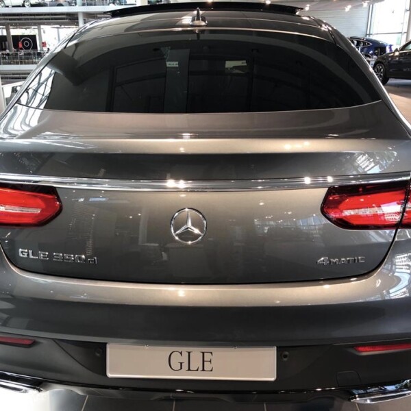 Mercedes-Benz GLE-Coupe из Германии (30574)